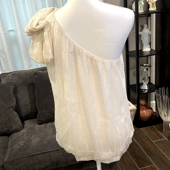 MM Couture by Miss M off the shoulder beautiful blouse. White size L - Picture 2 of 16